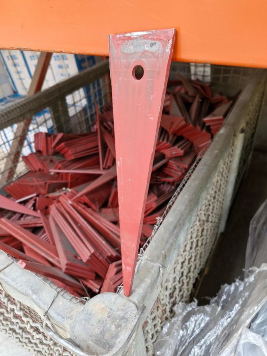 Cofraje tip doka marca LANA , montanti , accesorii , schele , popi