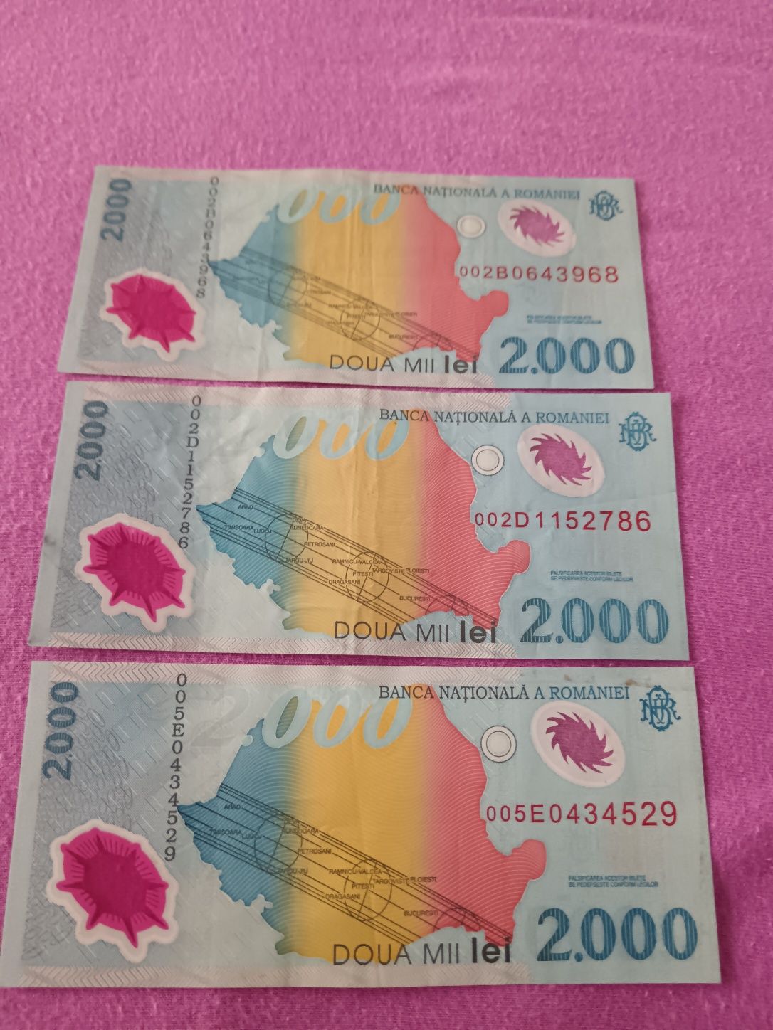 Vând Bancnote de 2000 Lei cu Eclipsa din 1999