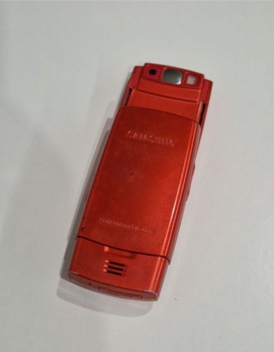 Telefon slide cu încărcător original