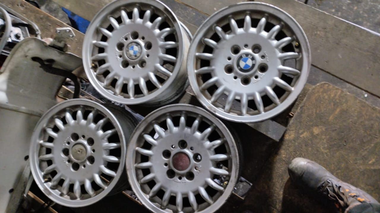 Диски л.п R15 5*120 на BMW