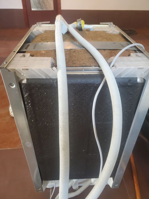 Masina de spalat vase Bosch, incorparabila  de  45 cma, 55cm