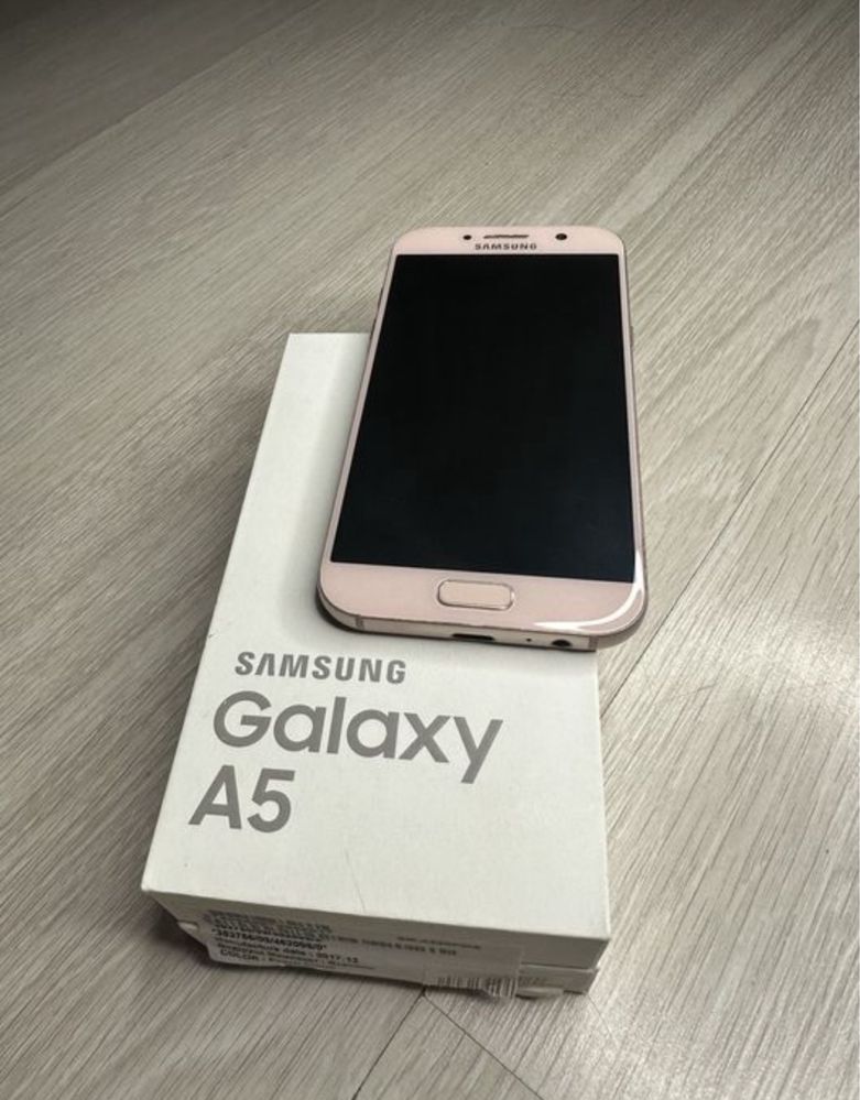 Samsung A5 32GB 4G  в отличном  сост. дешево