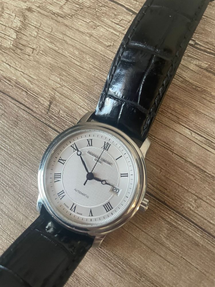 Продам часы Frederique constant FC-303MC4P6