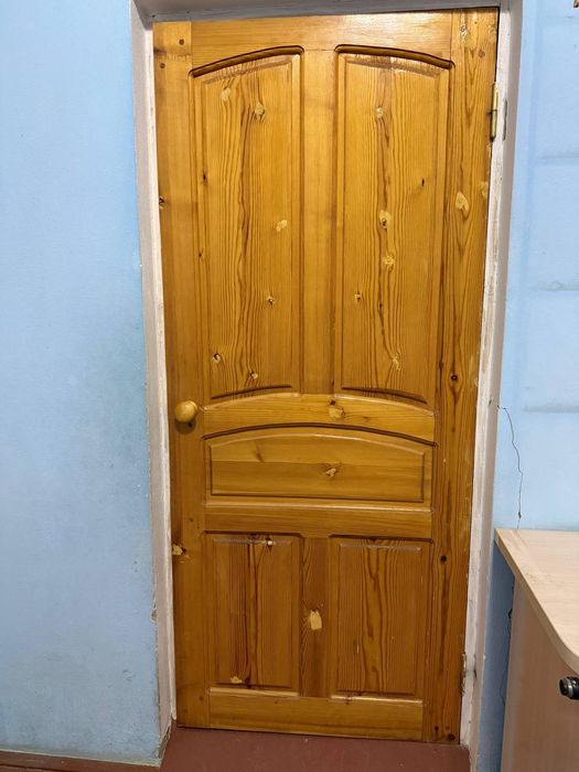 Eshik derazalar sotiladi holati zor