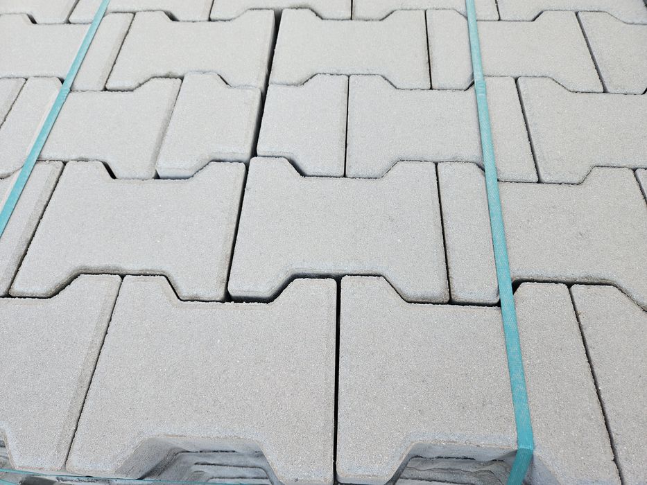 Бетонни павета, плочки и тухли