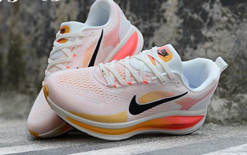 Нови дамски маратонки Nike Zoom Vomero 18 Echo pink