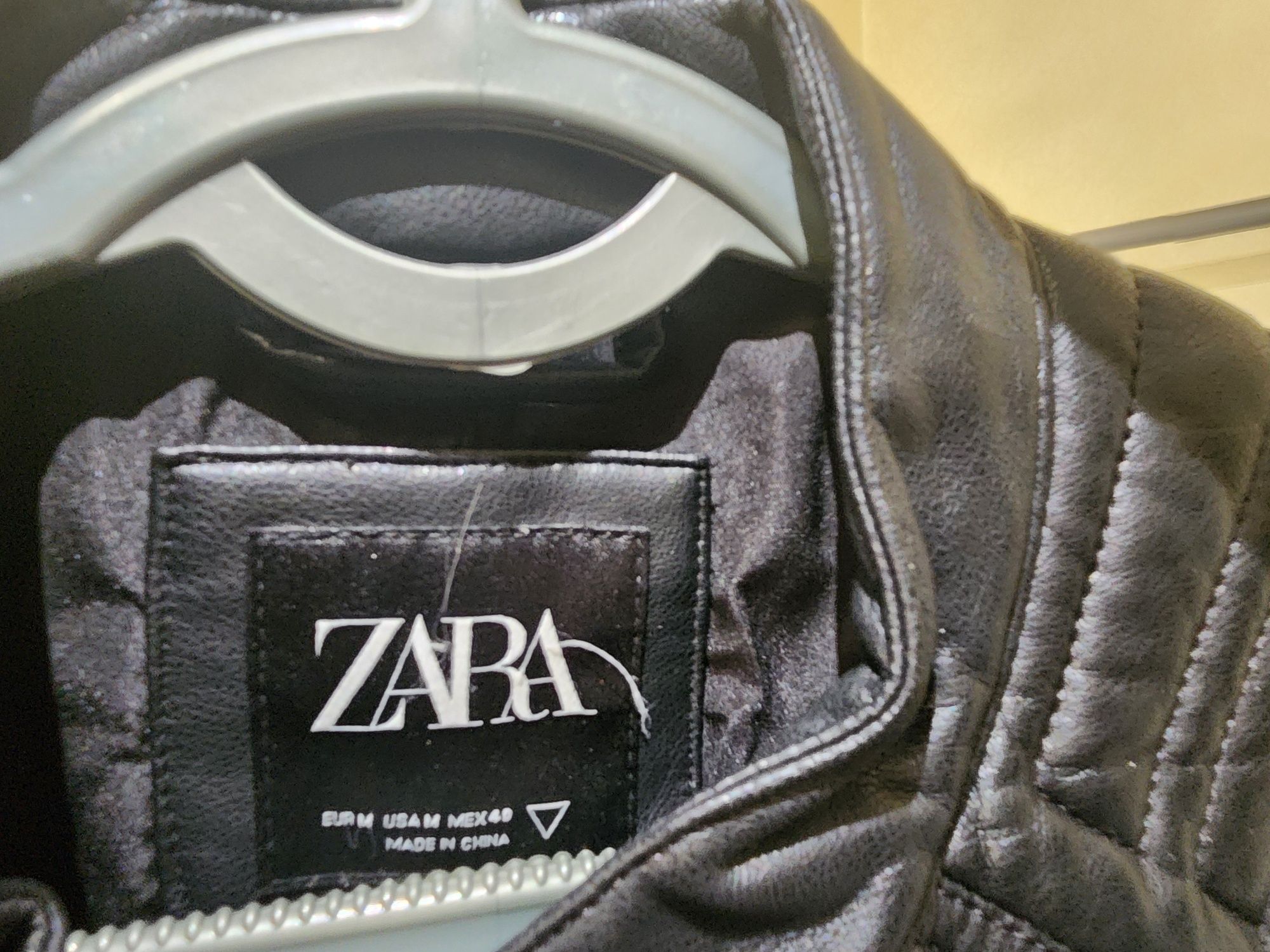 ZARA Koja kurtka jaket vetrovka original