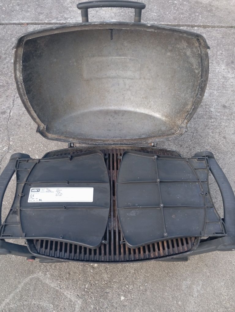 Газово барбекю Weber