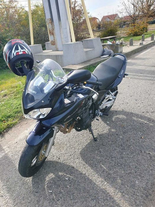 Motocicleta Szuzuki Bandit 1200S