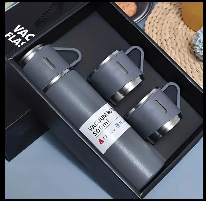 Термос 500 мл + 3 кружки Новый