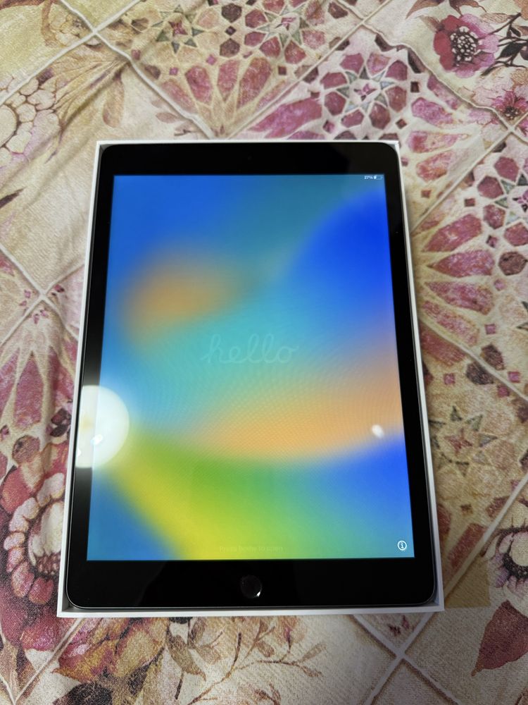 Продавам iPad 9 (2021) 64GB Wi-Fi – като нов!