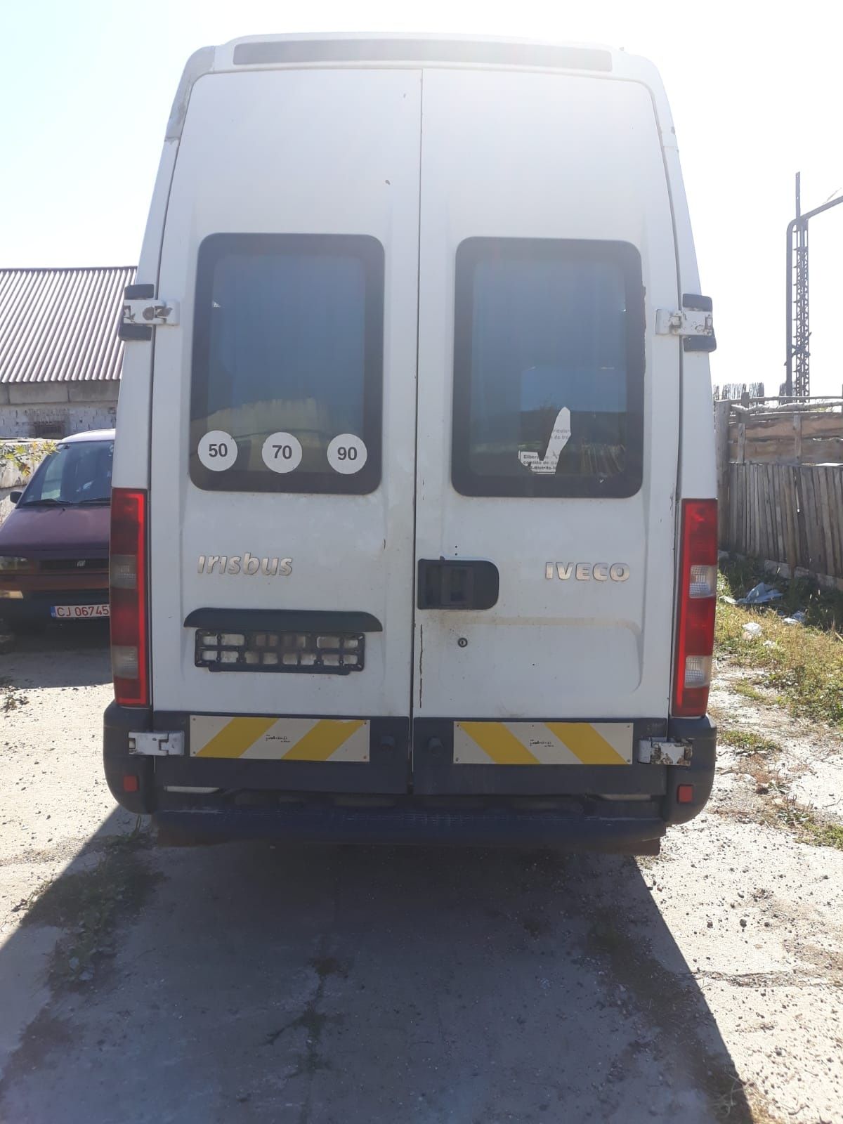 Dezmembrez Iveco Daily