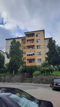 Vând apartament cu 2 camere