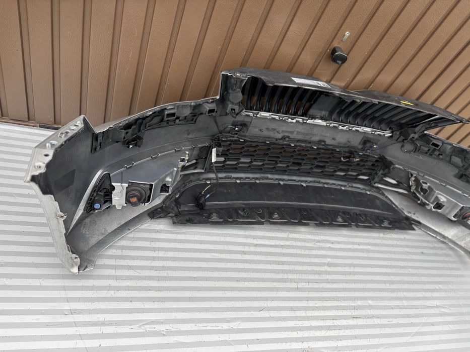 Bara fata Skoda Superb 3 cu 4 senzori cod de culoare LA7W 2015-2020