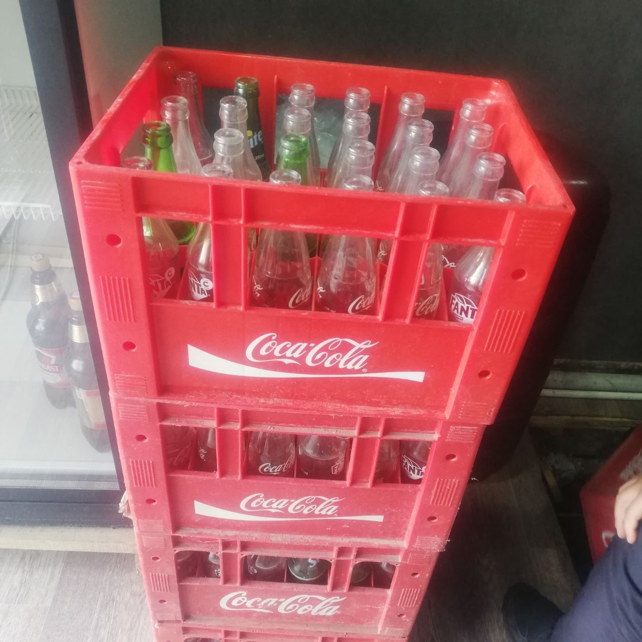Продаётся тара с бутылками Coca-Cola
Продаётся тара Coca-Cola
6 ящик
