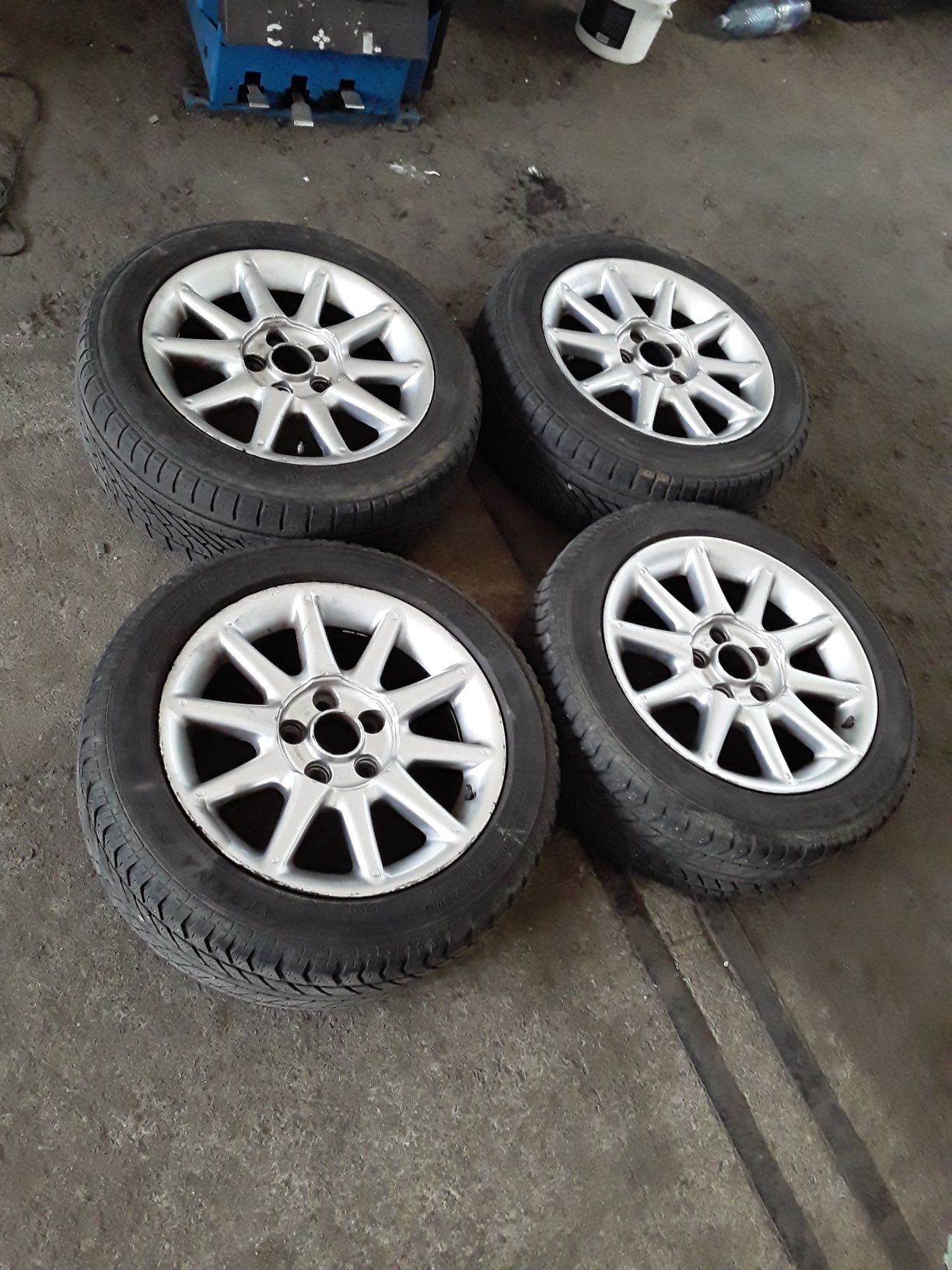 Vând Motor, cutie de viteze, jante și alte piese Opel Vectra B