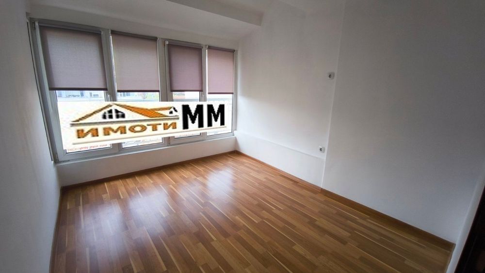 Продава се Тристаен апартамент в Пловдив, Център - 64 кв.м за 2032 €/кв.м - Снимка #11