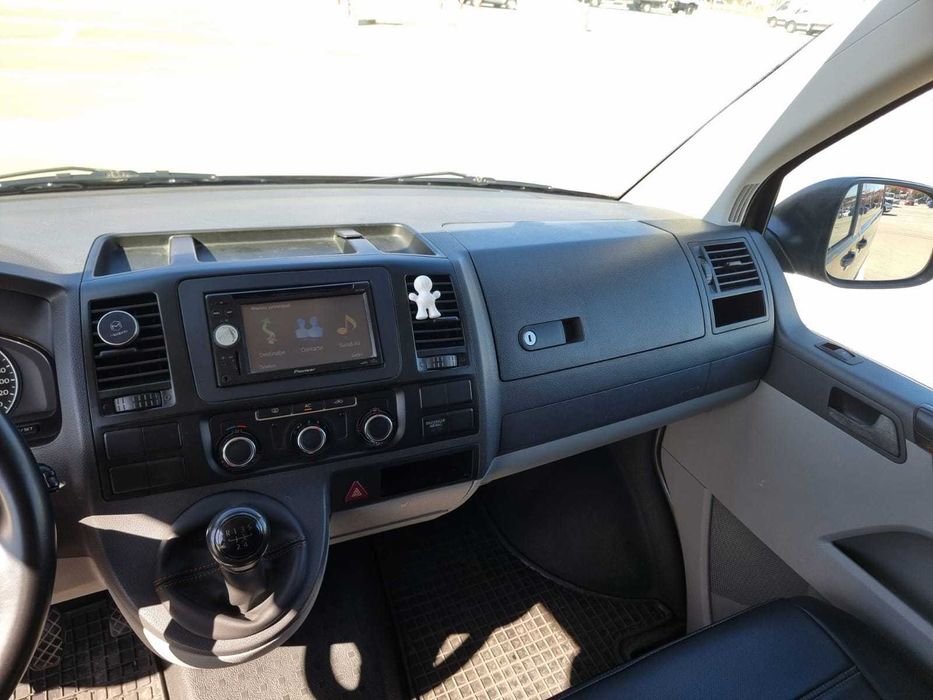 VW Transporter T5 2011