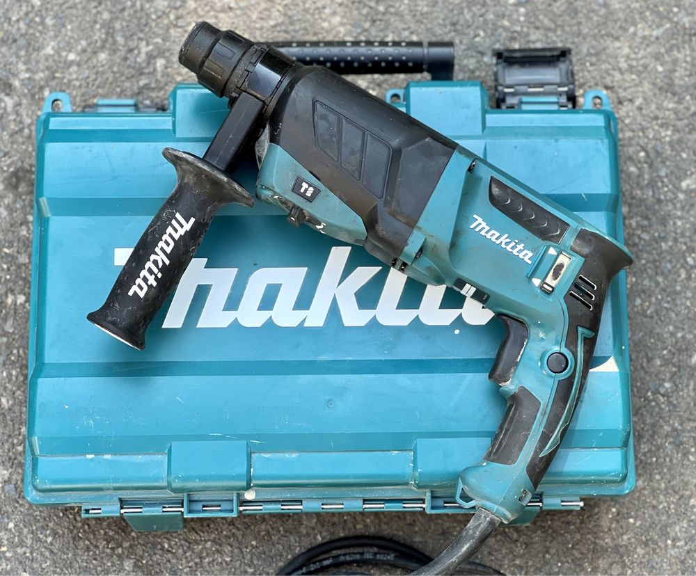 Електрически перфоратор Makita HR2630 /800 W, 2.4 J, куфар/