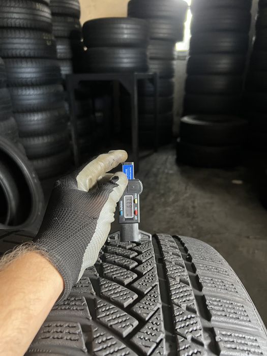 2 anvelope iarna 235/45/17 Continental !