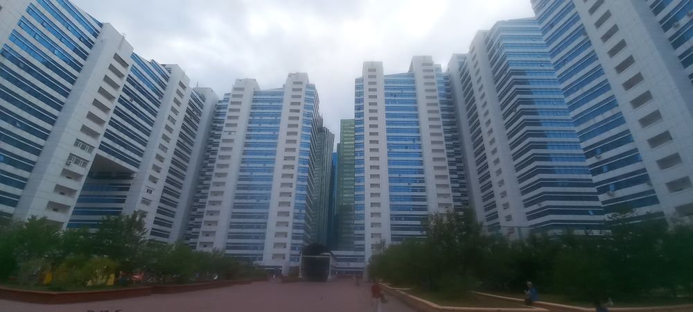 Сдам 2-ком квартиру Кунаева 12/2