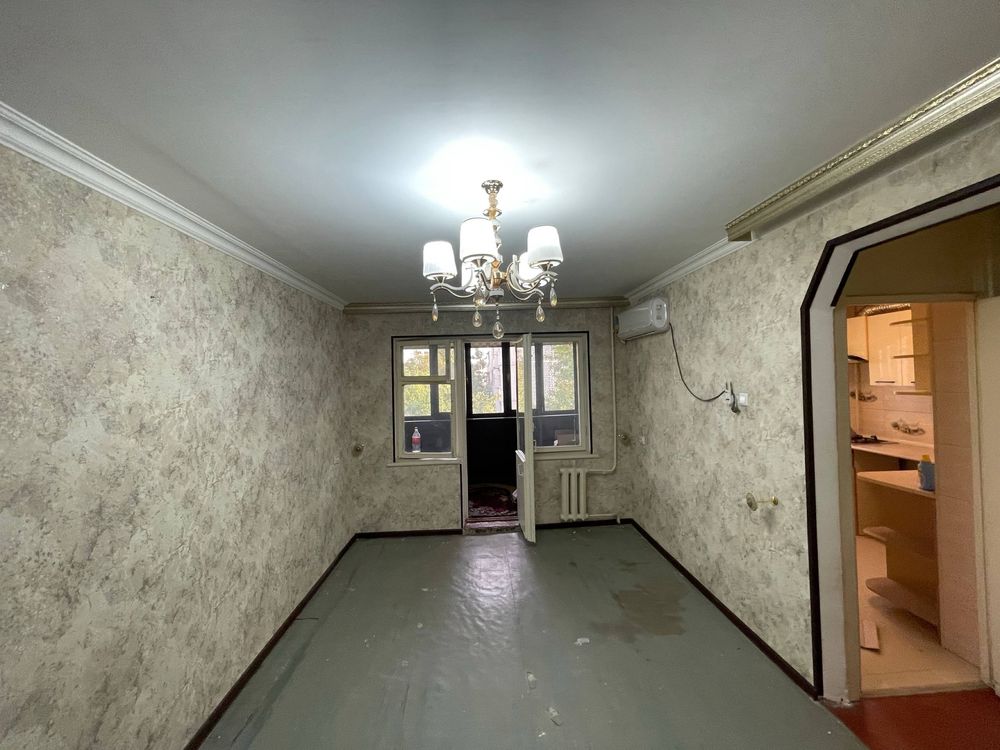 Квартира сотилади (продается квартира)