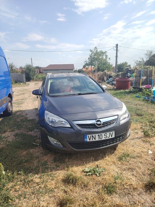 Opel Astra J Sports Tourer