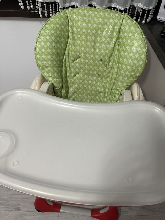 Scaun de masa bebe