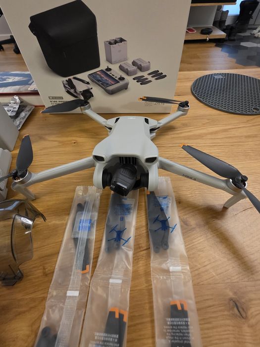 DJI Mini 3 Fly More Combo DJI RC