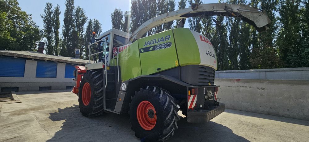 Клаас Йагувар 850