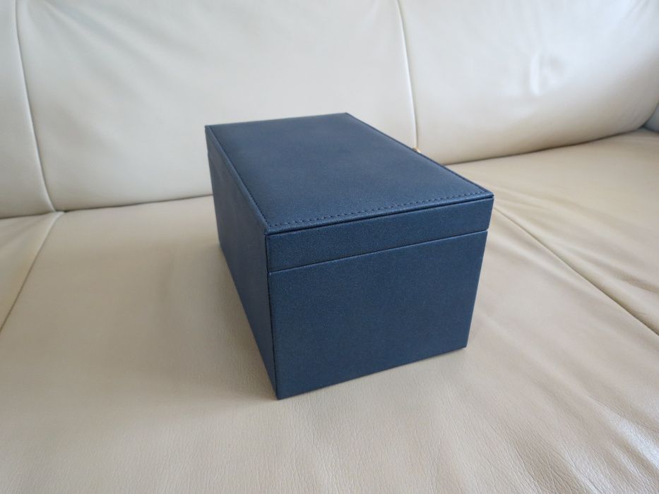 Cutie ceas bijuterii Ulysse Nardin ! Noua !