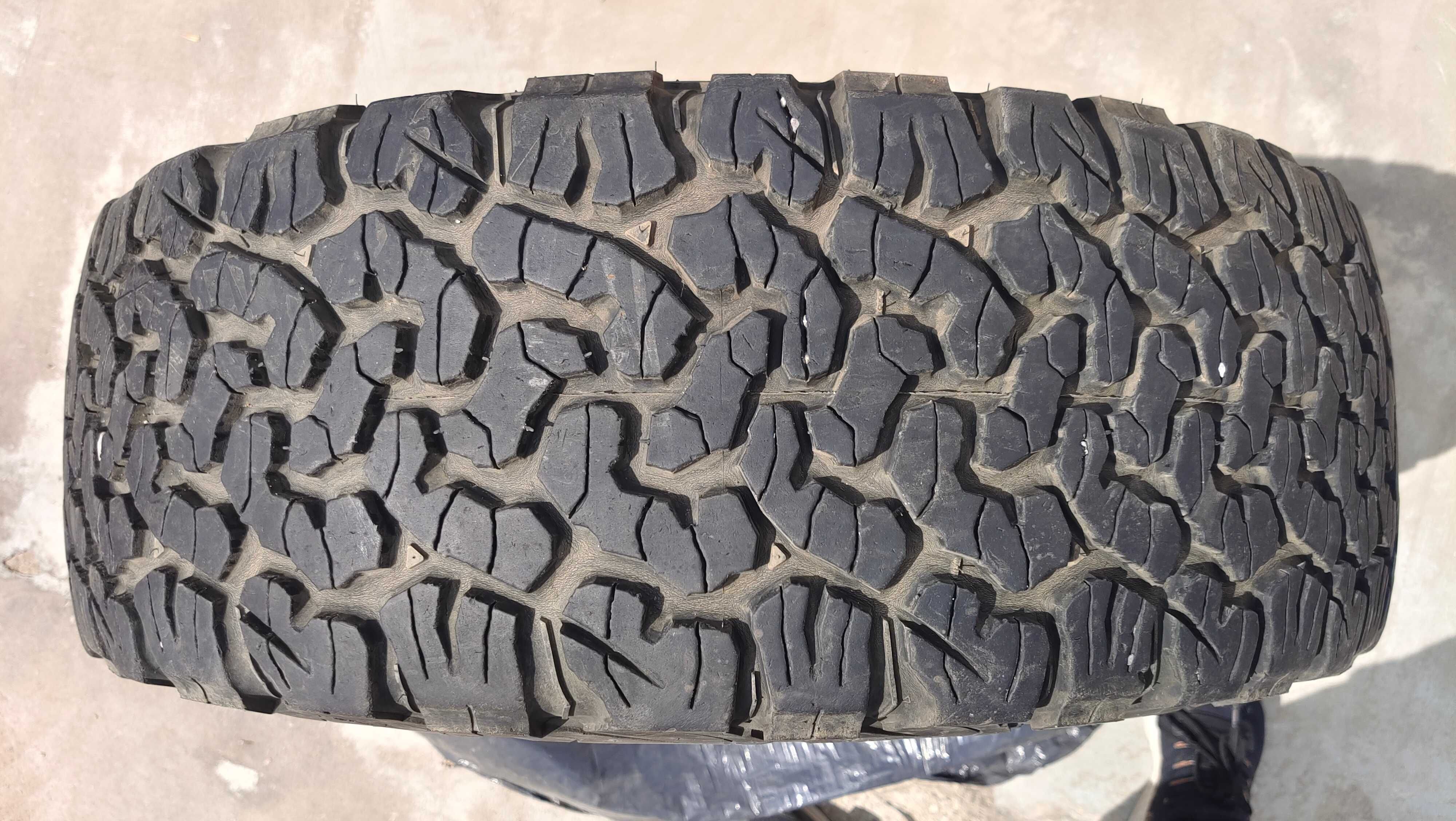 Продам шины BFGoodrich All Terrain 265/65 R17