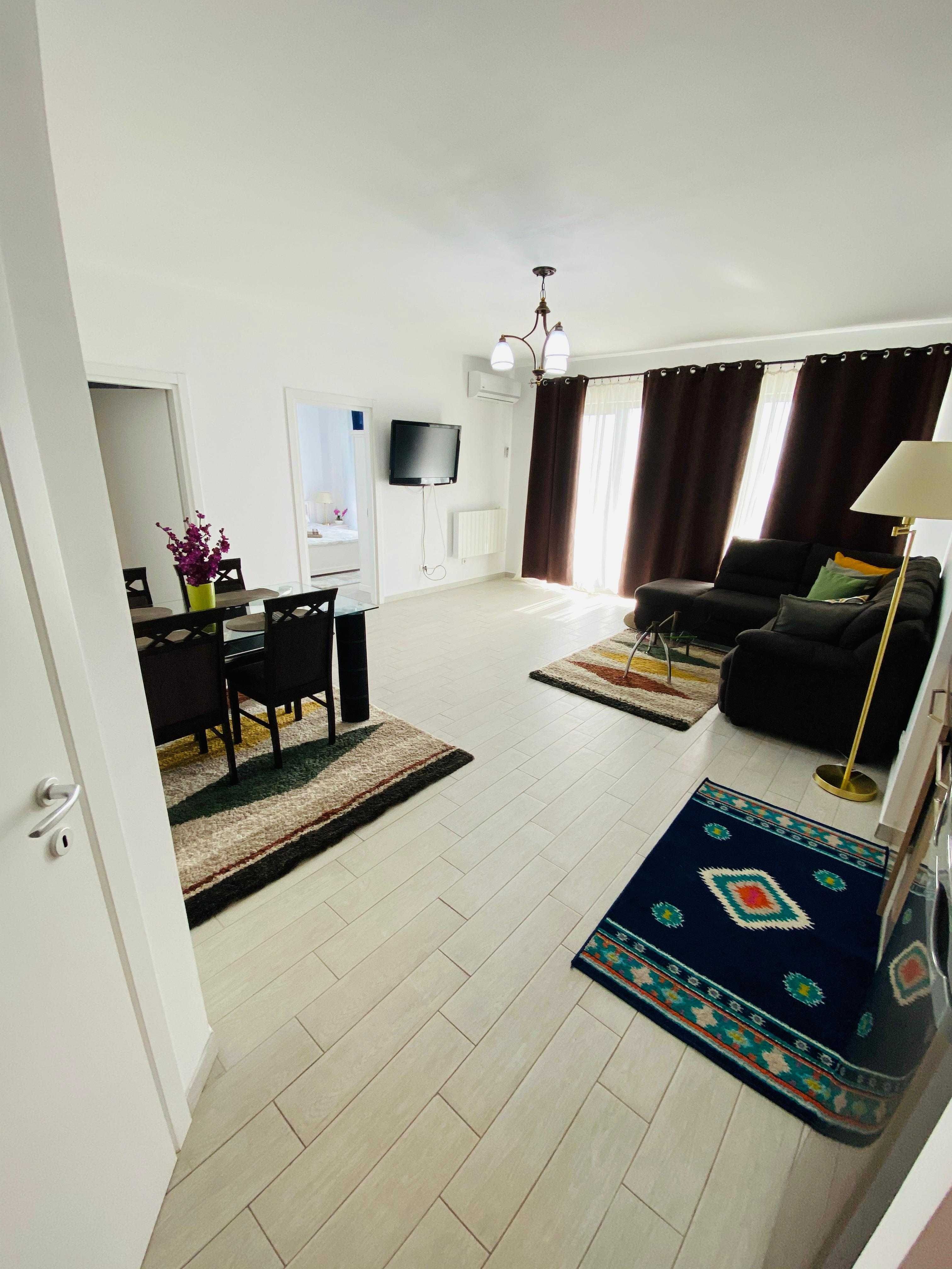 Apartament 3 camere regim hotelier/pe zi Mamaia Nord Loft langa plaja
