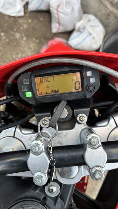 Vand motocicleta Derbi senda drd 125