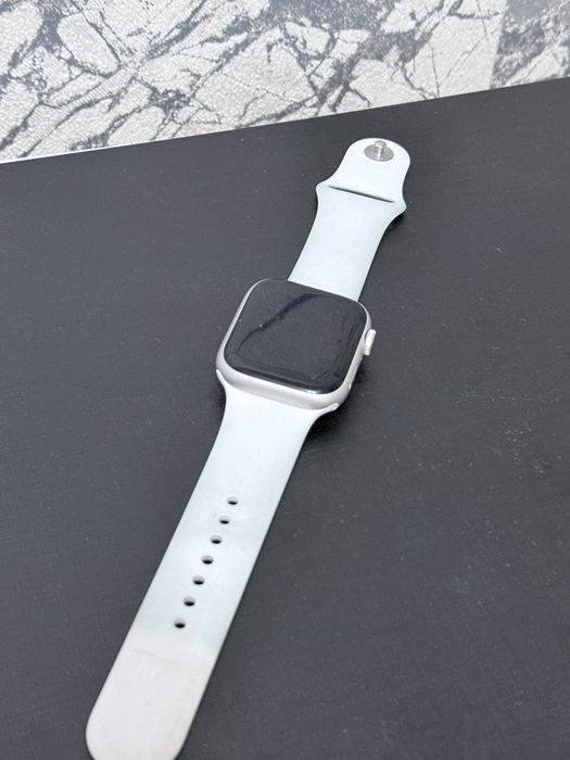 Apple watch 8 series