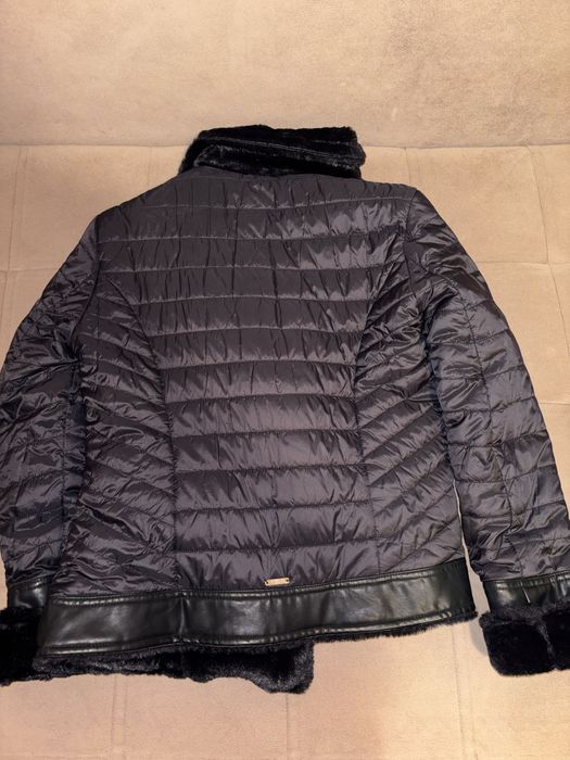 Дамско яке Guess