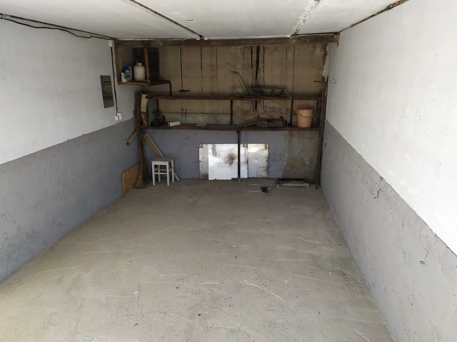 Сдаем КАПИТАЛЬНЫЙ гараж, 20 кв. м., в ЦЕНТРЕ города, НЕ дорого!