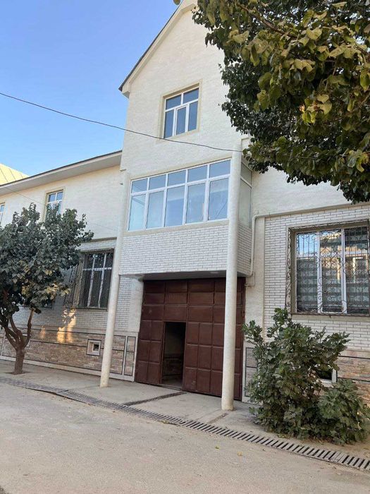 Продаётся дом  Участок: 6 соток  Юнусабад, ориентир Zenit