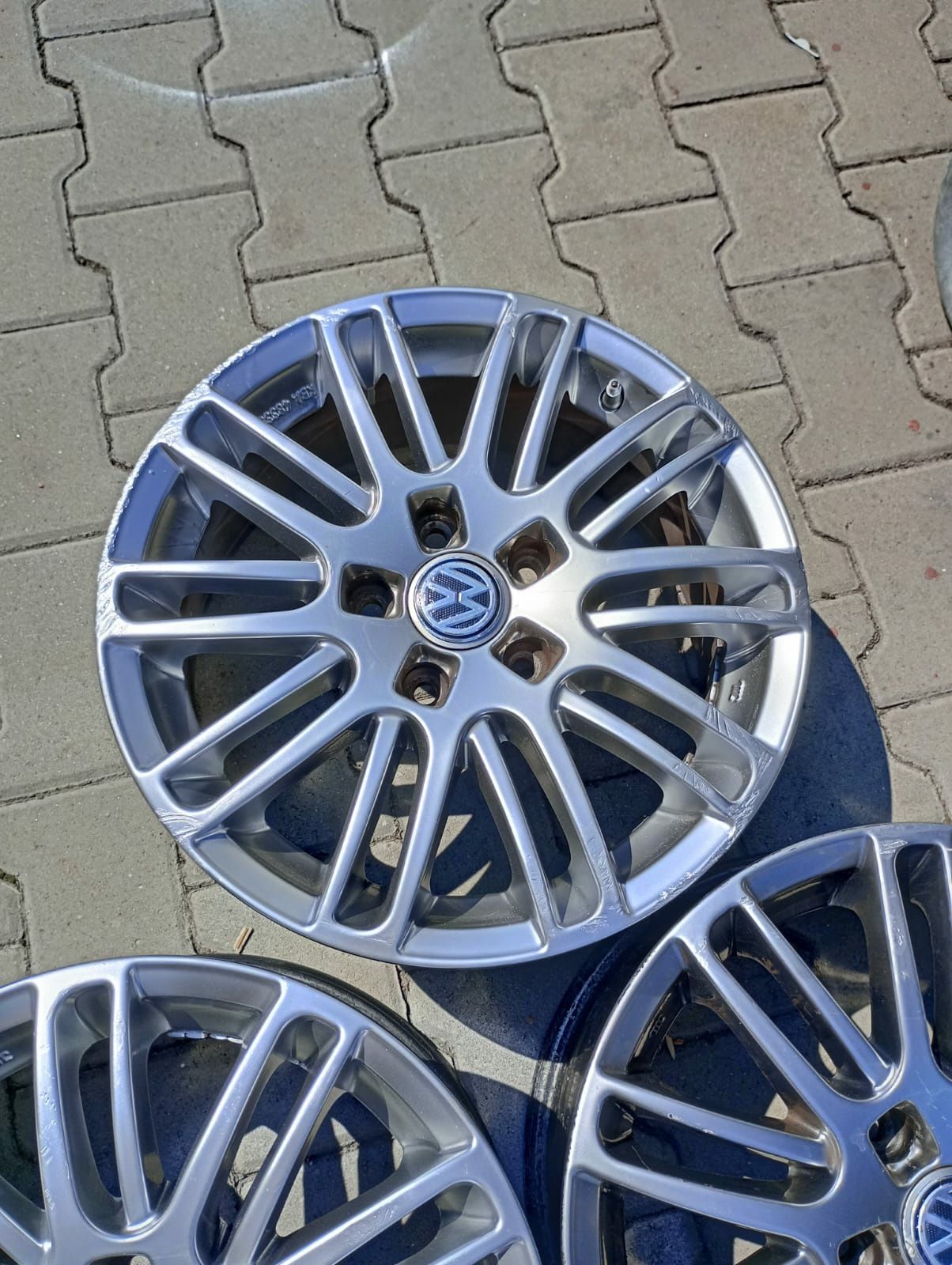 4jante 5x112R16 w passat golf 5.6.7.plus.turan.sharan.jeeta.caddy