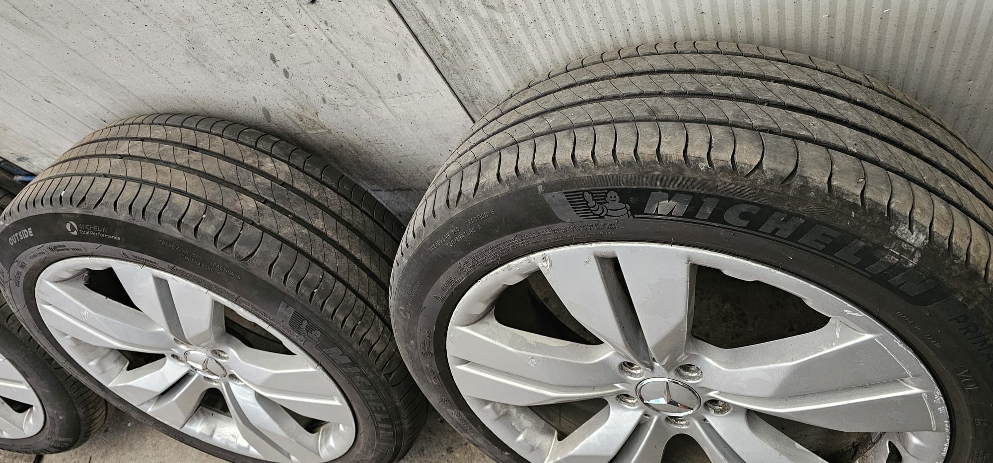Jante cu cauciucuri 255x45 R20 Mercedes ML