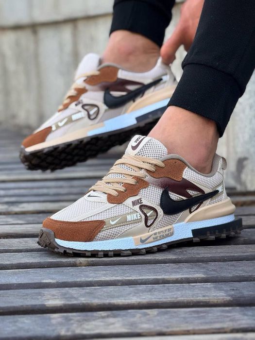 Adidași de bărbați 
  40,41,42,43,44