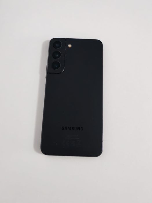Vând telefoane: Samsung S22, Samsung S23 Ultra ceam spart nu display-u