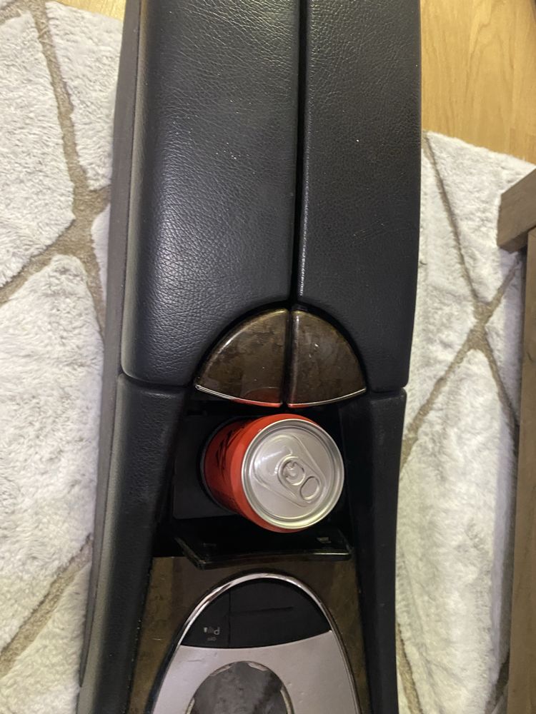 Cupholder mercedes w211 w219