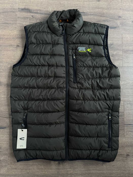 Нов с етикети! Елек Camel Active - M