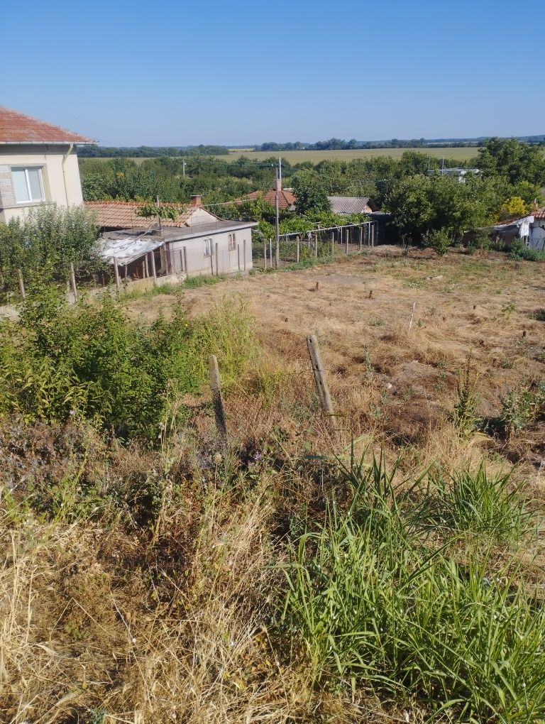 Парцел в с. Айдемир, в регулация
