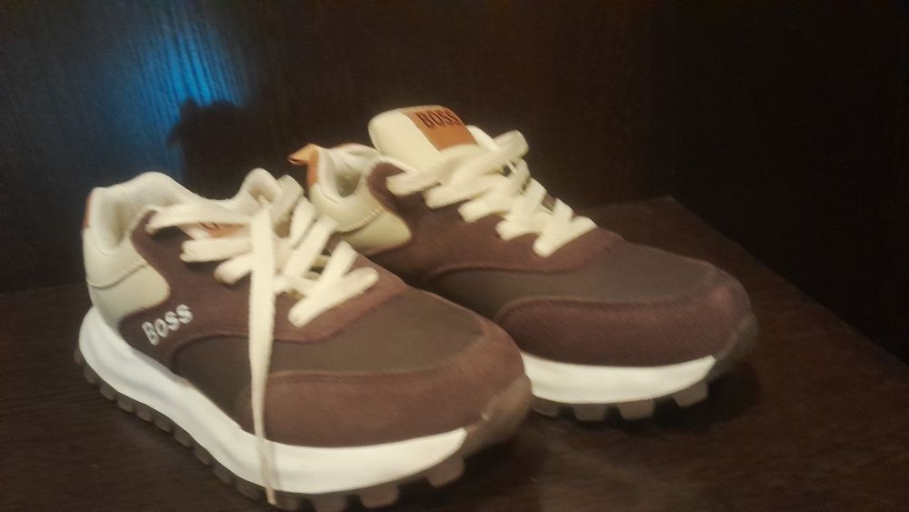 Продам кросовки в хорошем состоянии