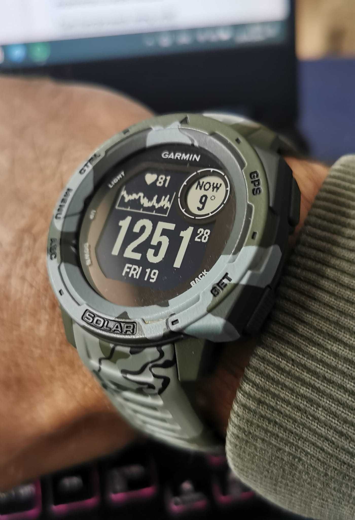 Garmin Instinct Solar Camo