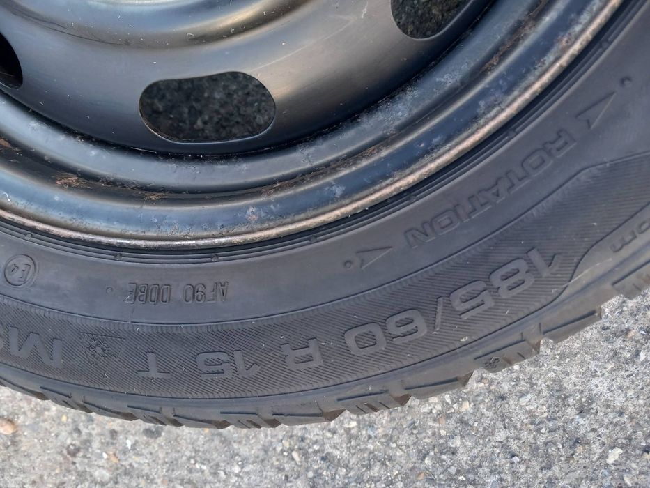 Зимни гуми 185 60 15 с джанти или без