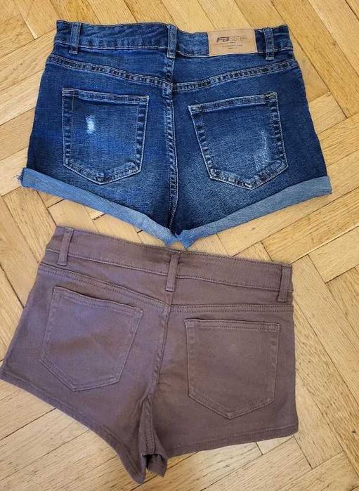 Pantaloni scurti fete varsta 12-14 ani (XS)