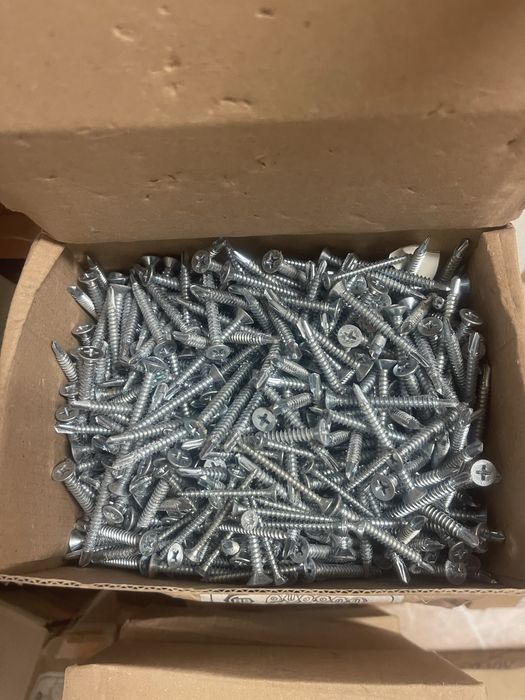 Suruburi autoforante si holsuruburi